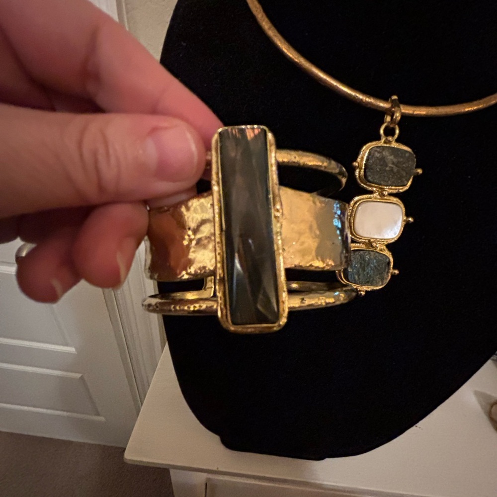 Gold plated labradorite stones necklace wire, pendant, adjustable ring and cuff